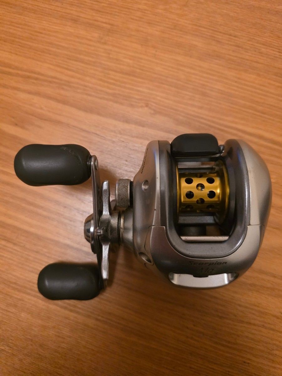 Shimano 04 Scorpion Mg Right Hand Baitcasting Reel Magnesium Body Japan