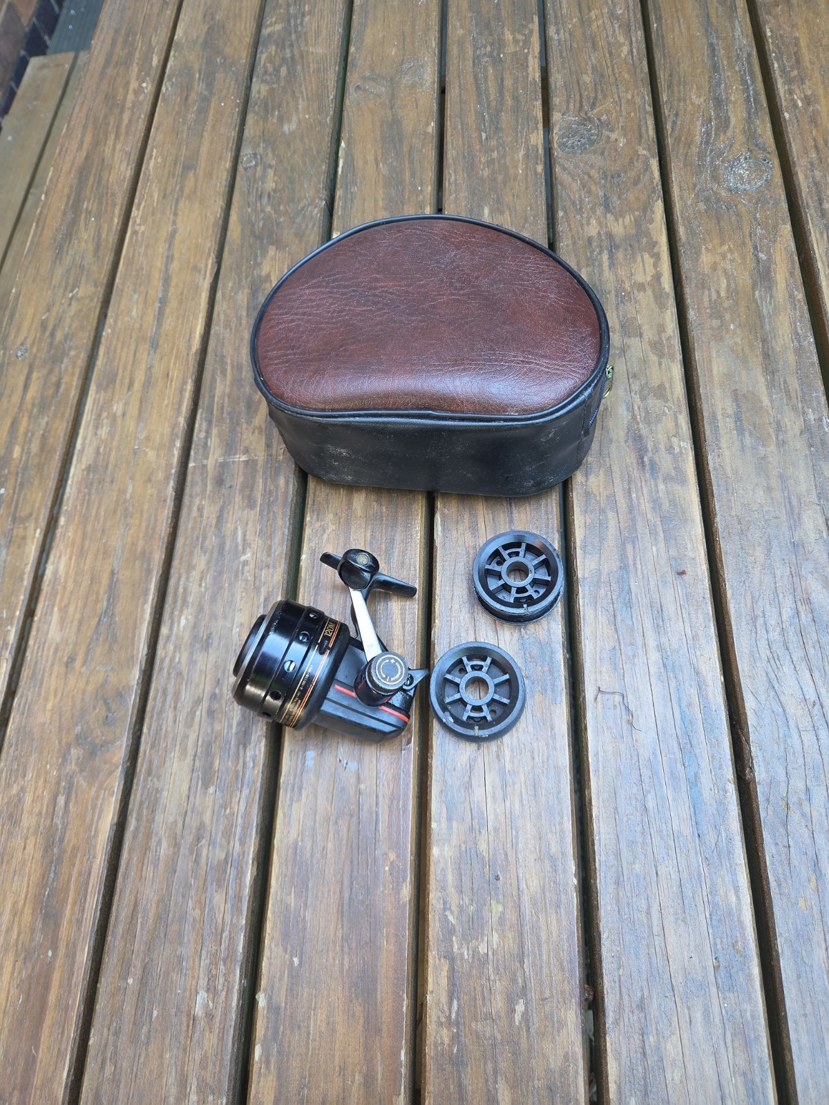 Fishing Reel Cosed Face Daiwa 120m Japan C/w 2 Spare Spools And Case