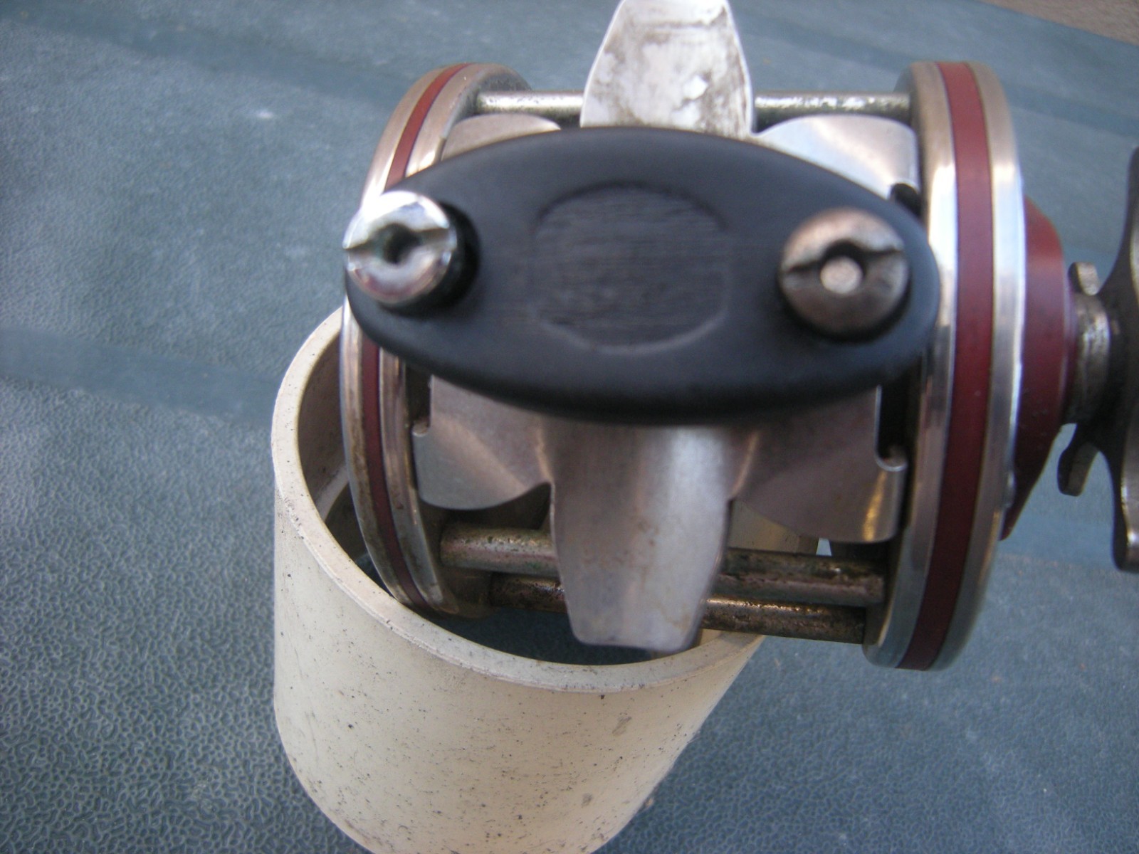 Penn 112H 3/0 Senator Conventional Fishing Reel in Good Condition