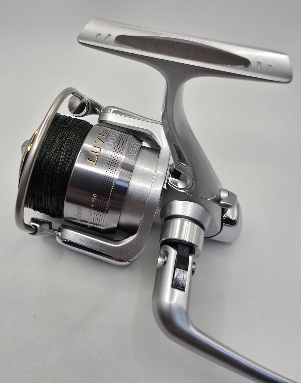 Daiwa 04 Luvias 3000 Spinning Reel JDM Vintage Excellent Clean Made in Japan