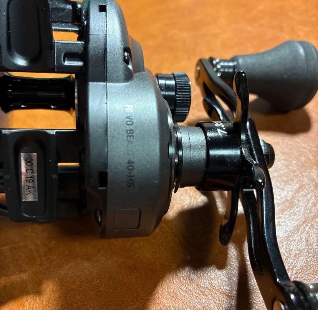 Abu Garcia Revo Beast 40HS 7.3:1 Right-Hand Retrieve Bait Reel Fishing Sea River