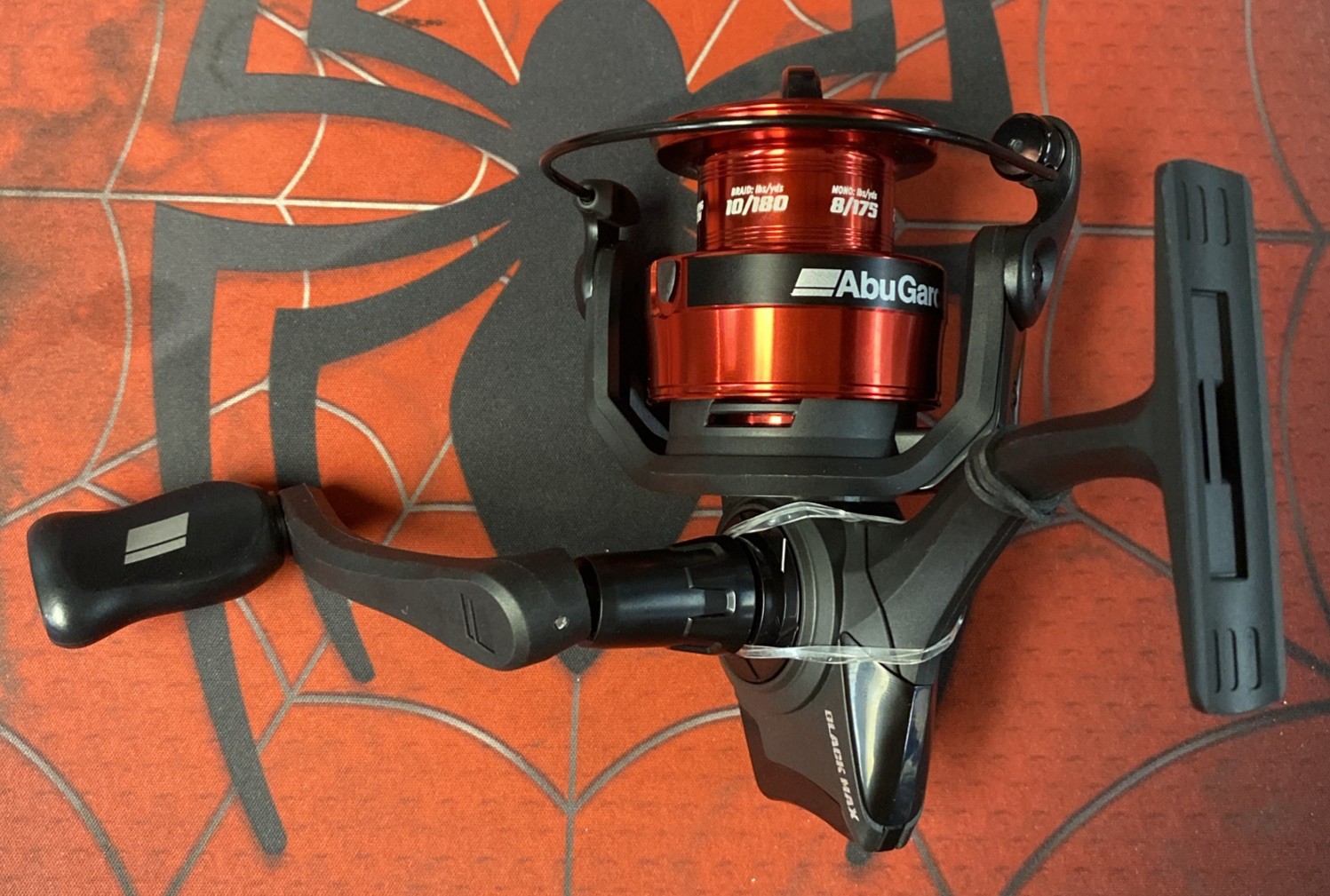 Abu Garcia Black Max BMAX3000 Spinning Fishing Reel Black+Red 5.2:1 Gear