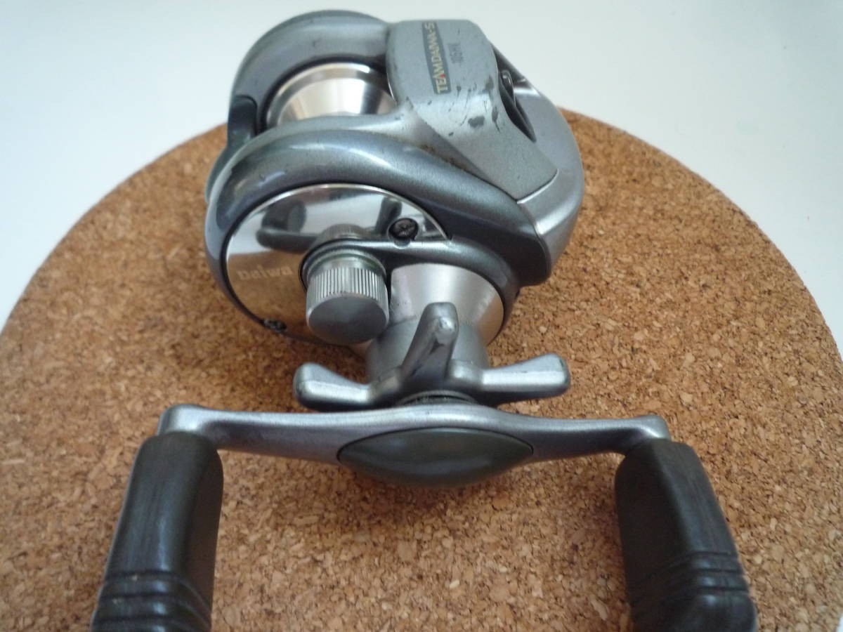 Team Daiwa S 105HV Fishing Reel Handle Knob Slightly Bent