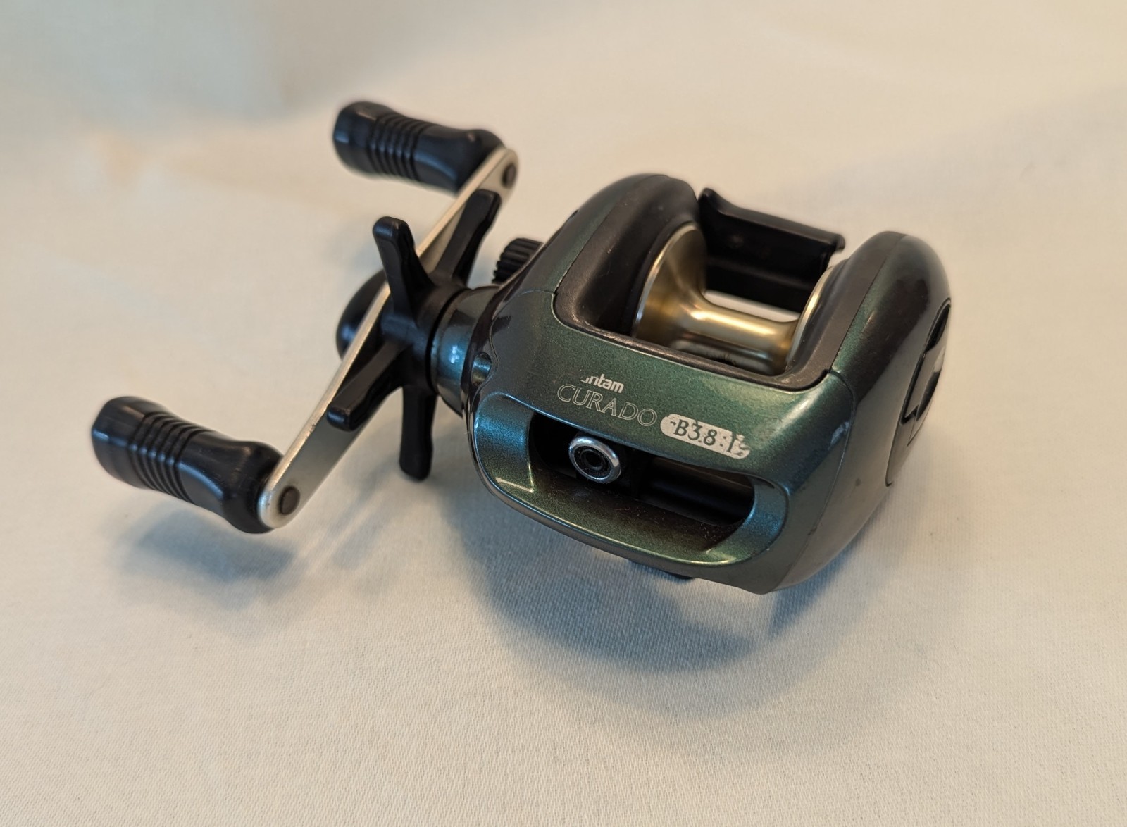 Shimano Bantum CURADO CU-200B38 Baitcaster Reel 3.8:1 gear ratio EX Condition