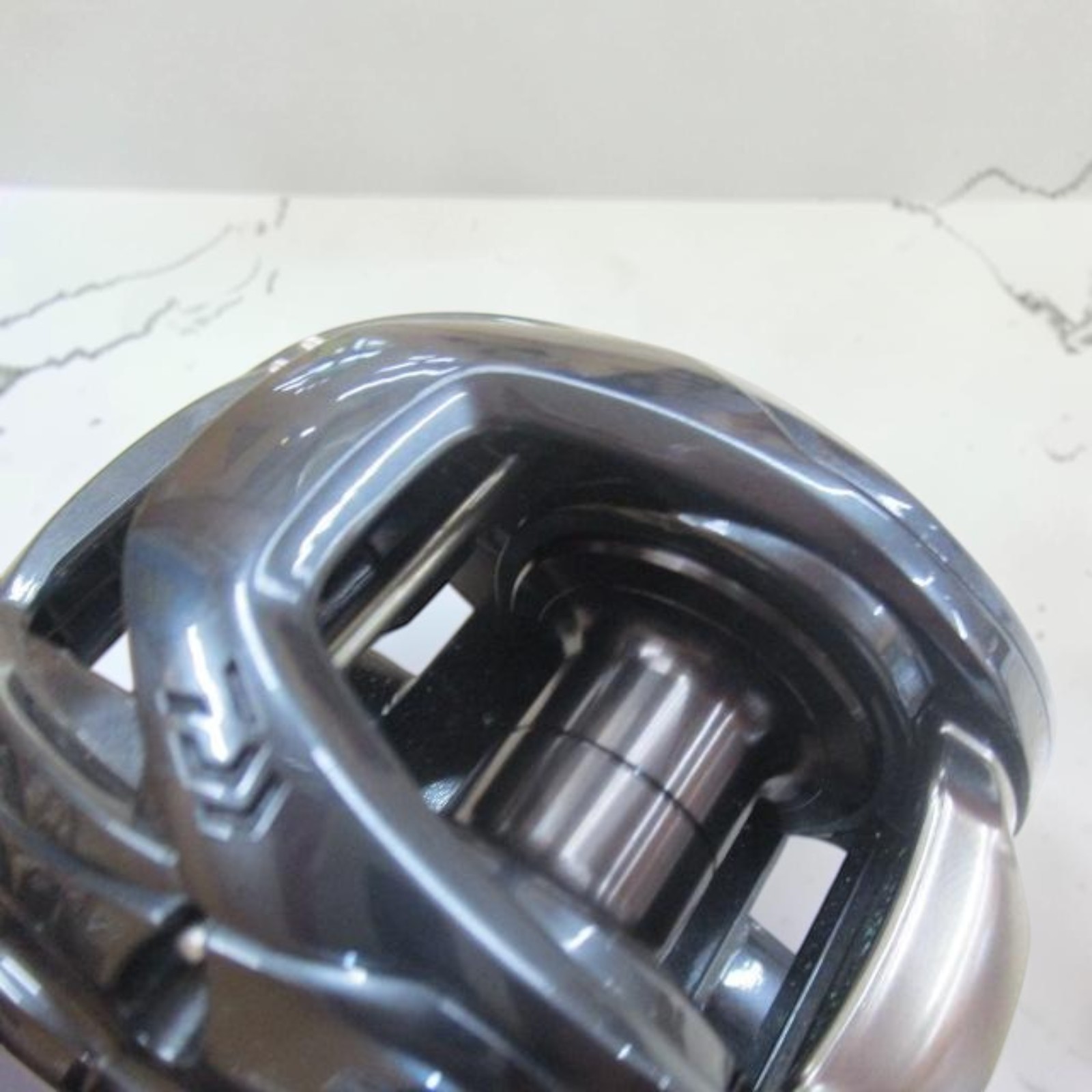 Daiwa 20 Tatula SV TW 103XHL Baitcasting Reel Used Excellent w/Box Japan