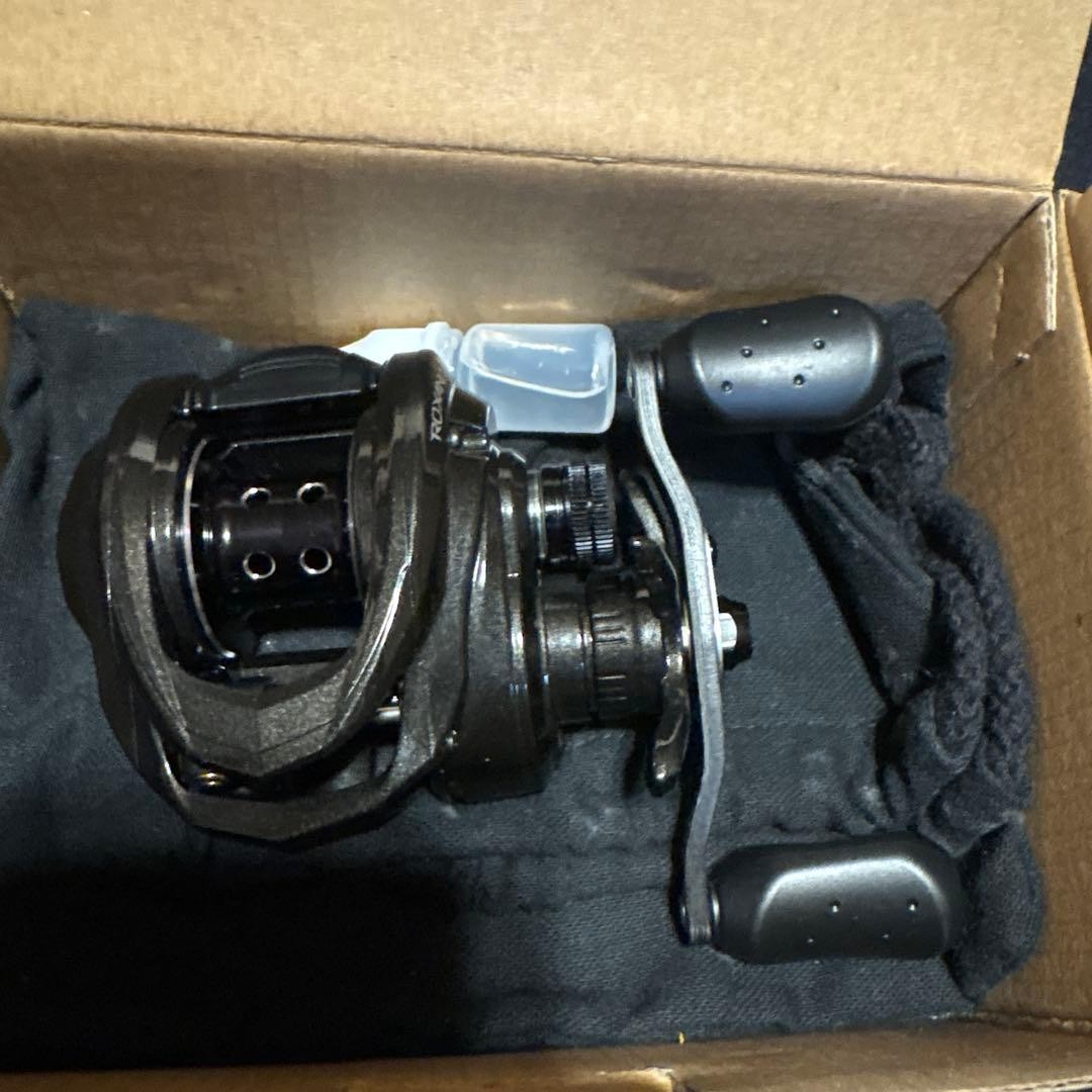 Abu Garcia ROXANI 7-L Baitcasting Reel 7.1:1 Gear 5.5kg Drag Used