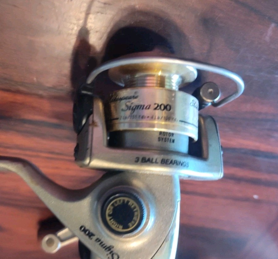 Shakespeare Sigma 200 3 Ball Bearings Ultra Light Spinning Reel Fast Ship!