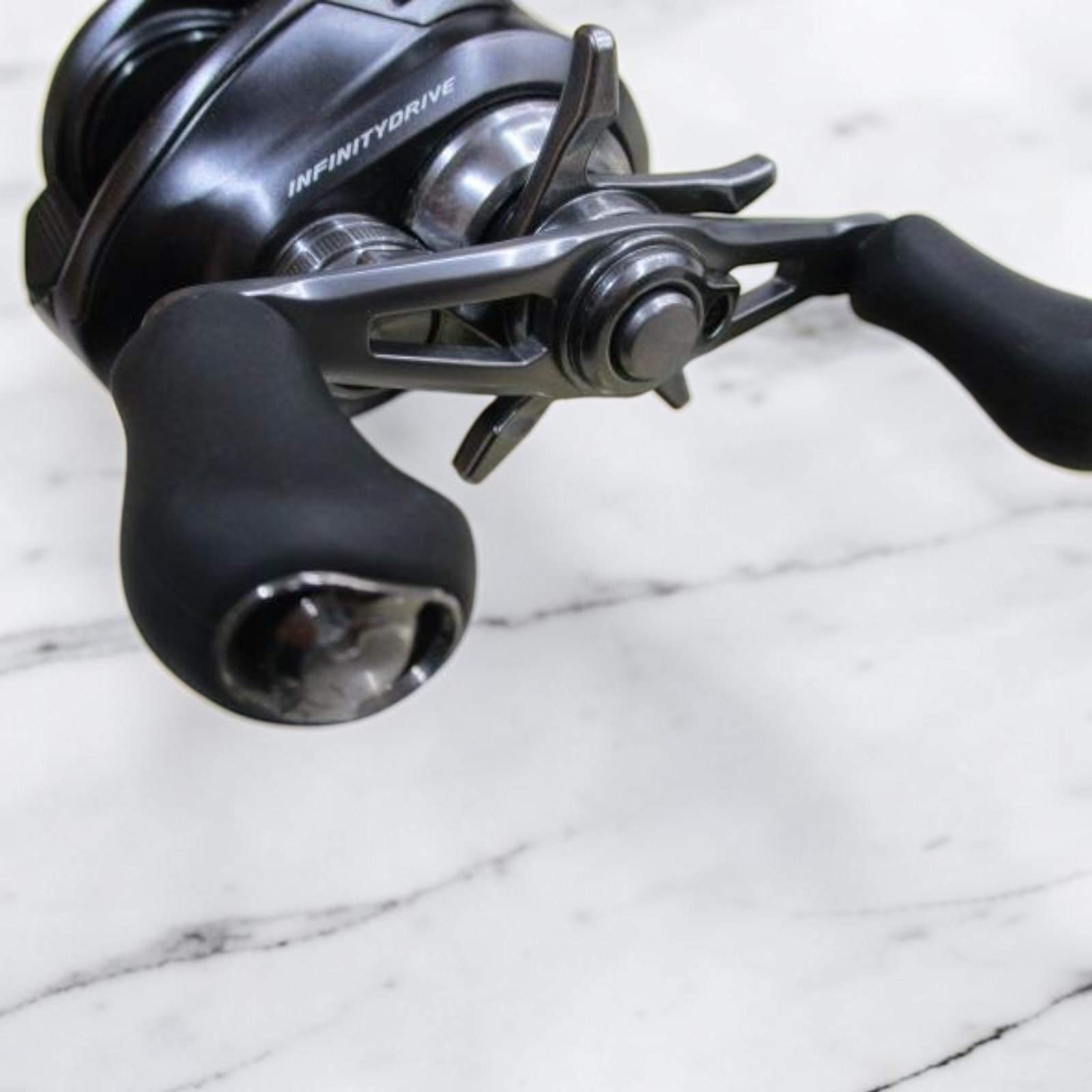 Shimano 22 Bantam RH Baitcasting Reel Used Very Good Condition From Japan
