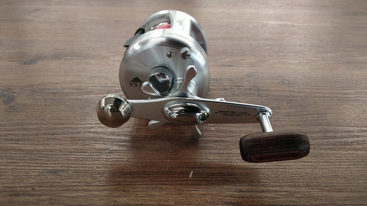 PINNACLE VISION VS 20 Baitcasting Reel
