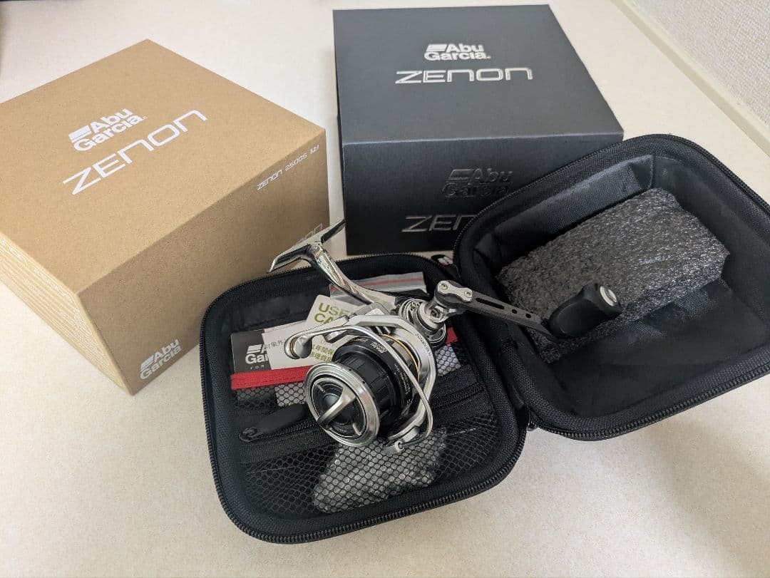 Abu Garcia ZENON 2500S Spinning Reel Used w/ Box & Accessories Japan