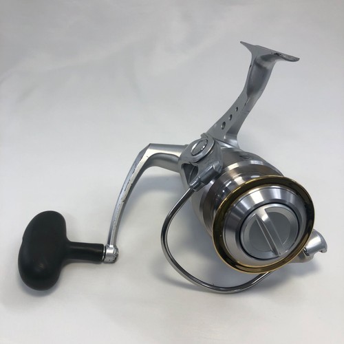 Daiwa SALTIGA Blast 4000 Spinning Reel Fishing Reel Silver Used From Japan