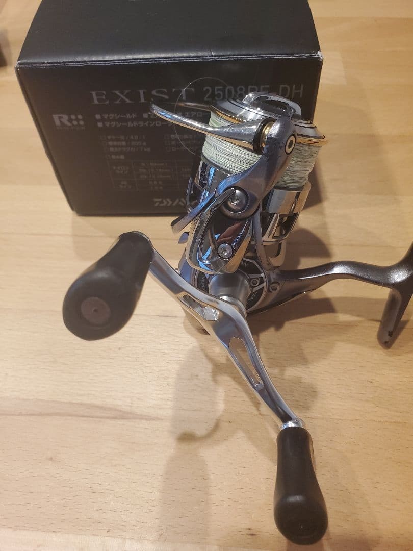 Daiwa 12 Exist 2508PE-DH Spinning Reel Japan Used