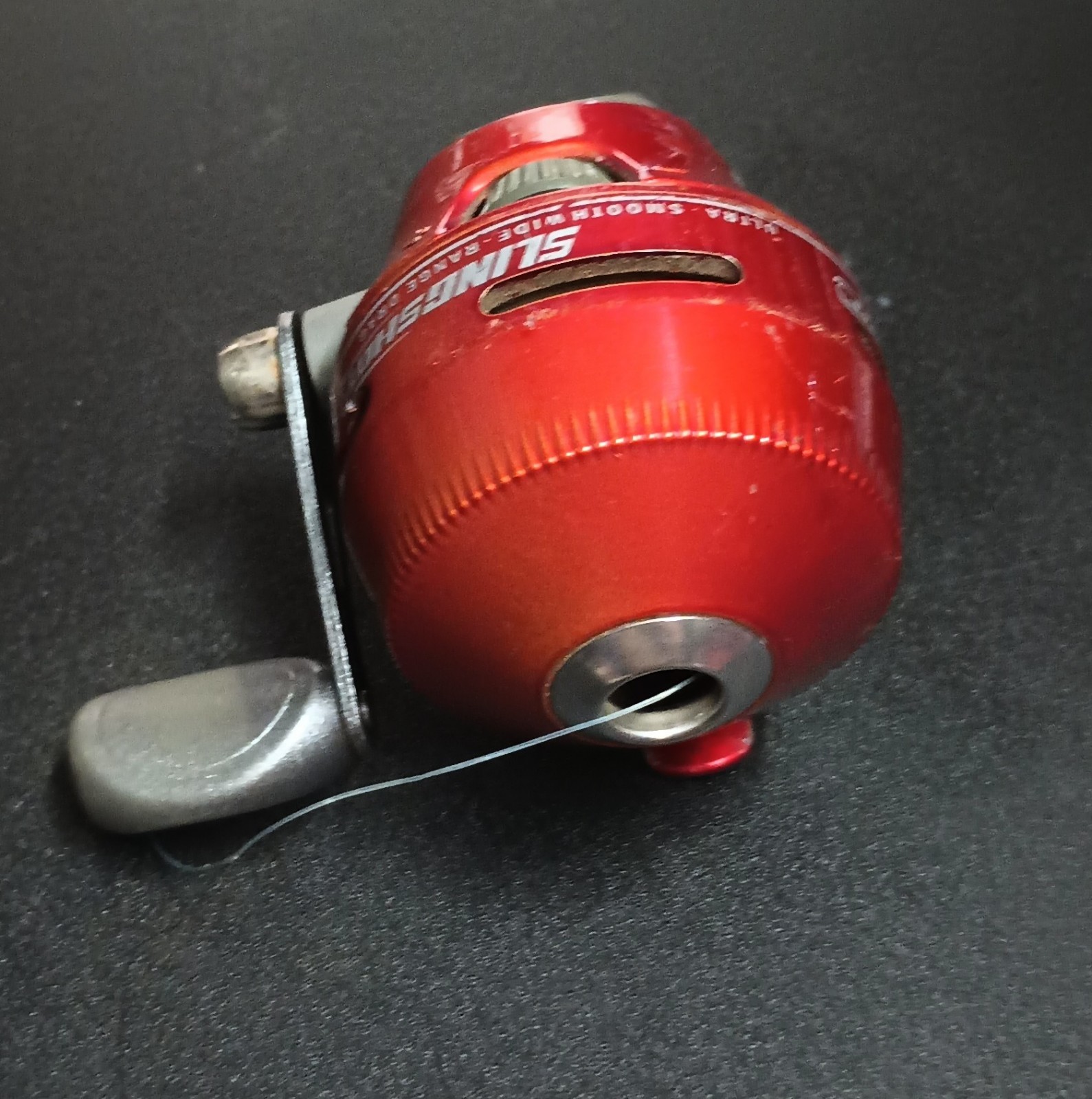 Zebco Slingshot Spincast Fishing Reel Red Push Button Used Good Condition