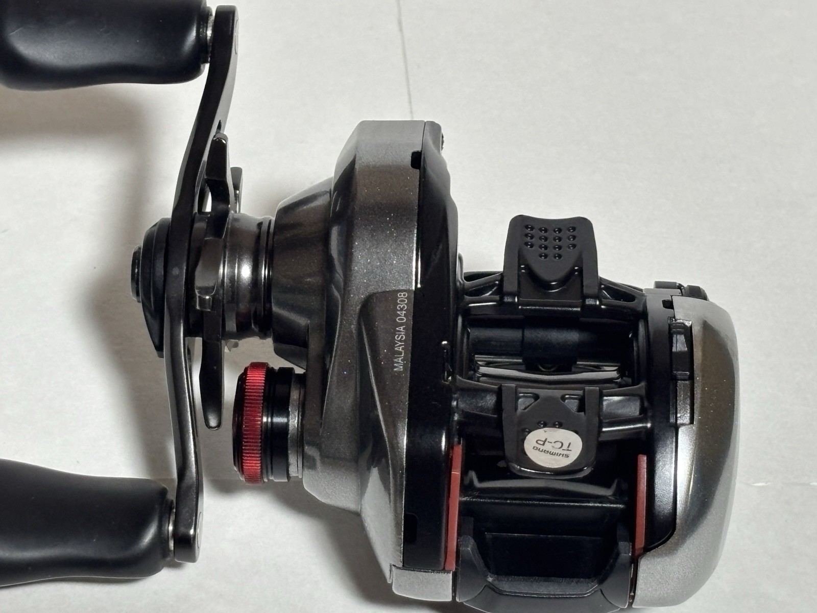 Shimano 21 Scorpion DC 150HG Gear 7.4 Baitcast Reel Right Handle Overhauled