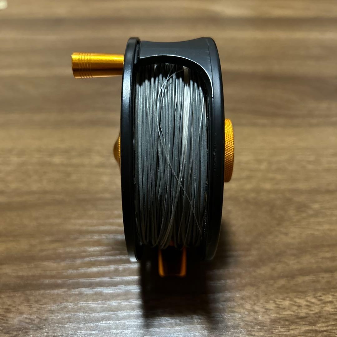 M MAXIMUMCATCH Maxcatch Tail Fly Reel