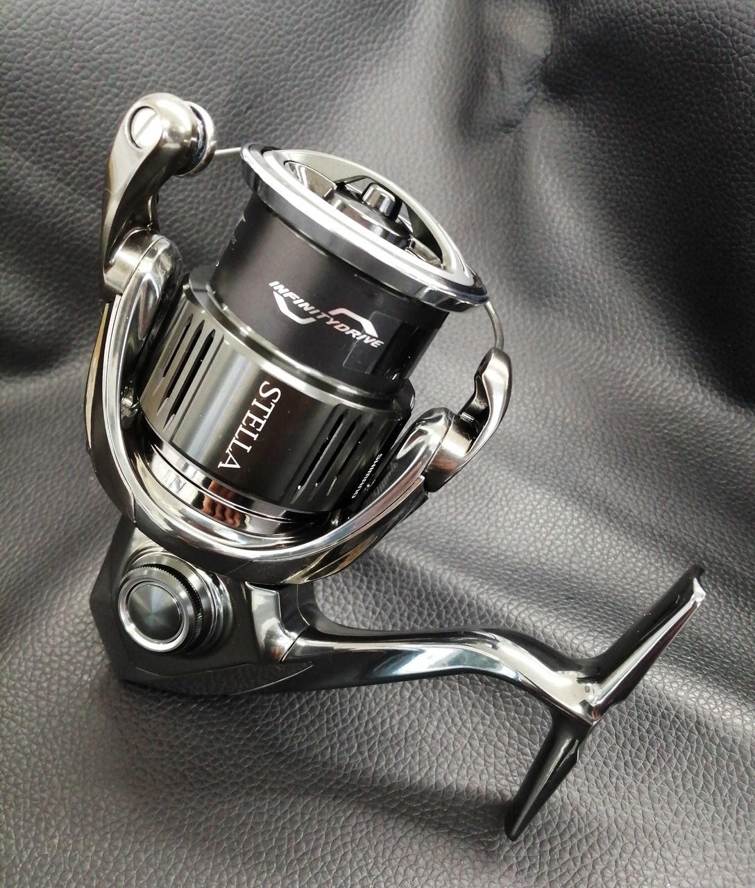 Shimano 22 Stella C3000MHG Spinning Reel High Gear Freshwater Fishing New
