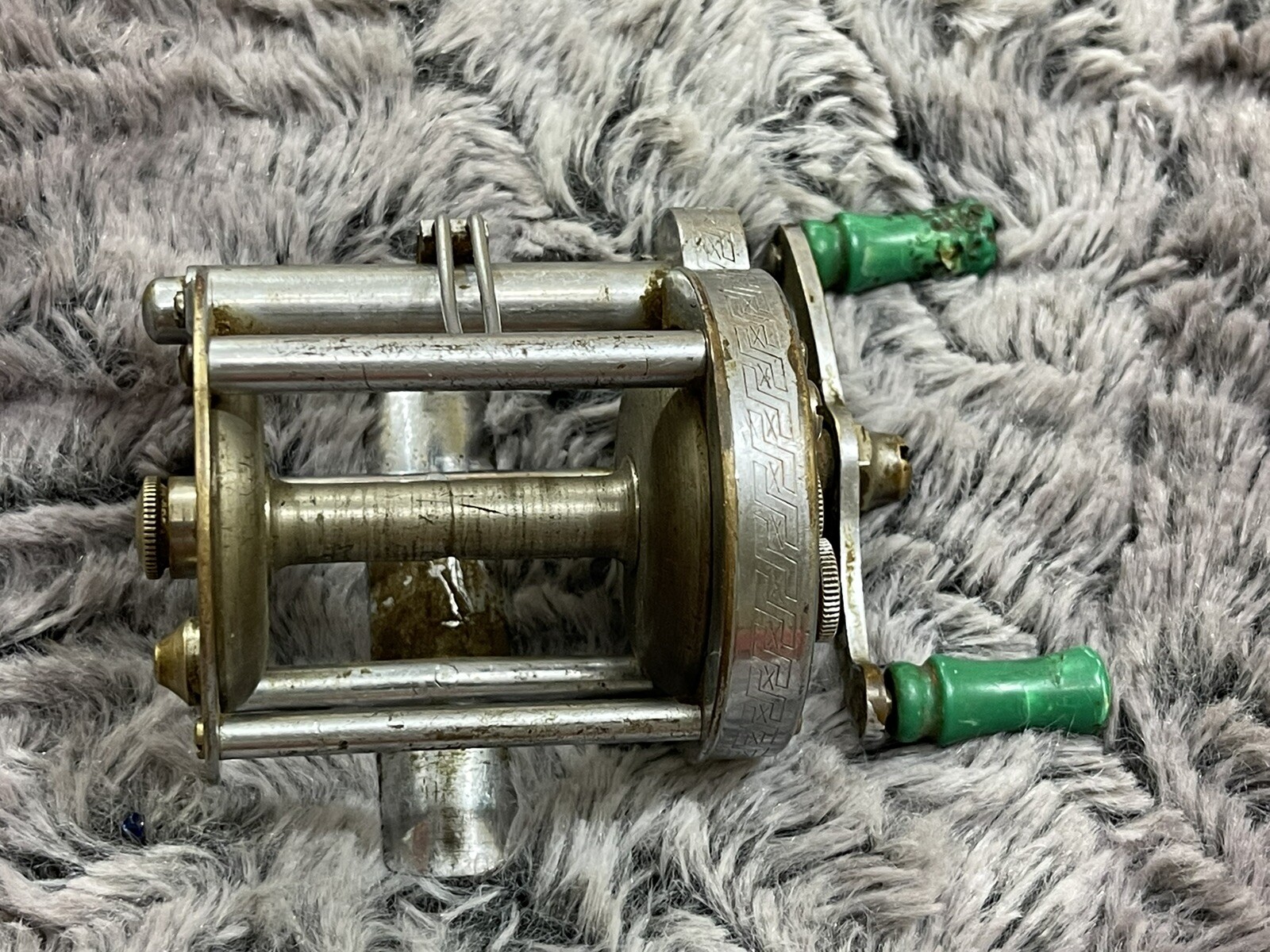 Vtg Pflueger Akron 1893 Conventional Fishing Reel Level Wind Bakelite Handle