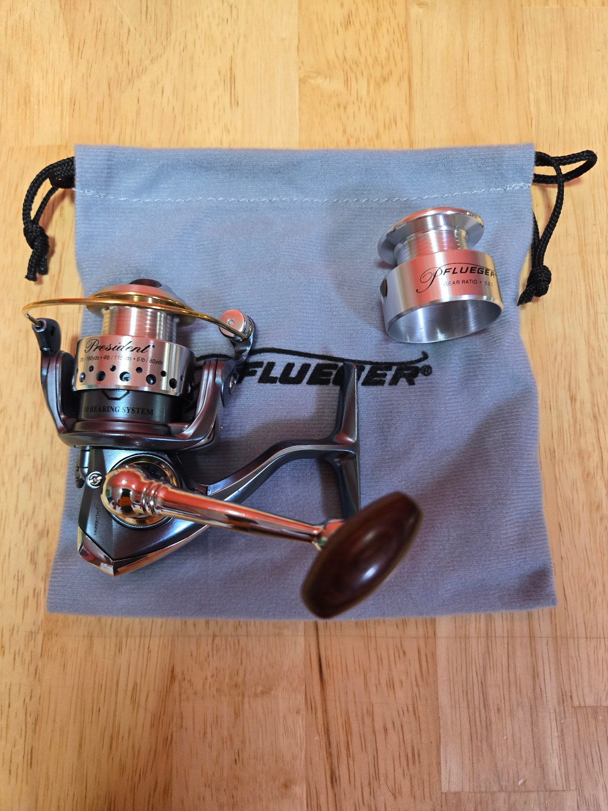 Pflueger President 6725 Spinning Reel 10 Bearings 5:2.1 Gear Ratio (NEW)