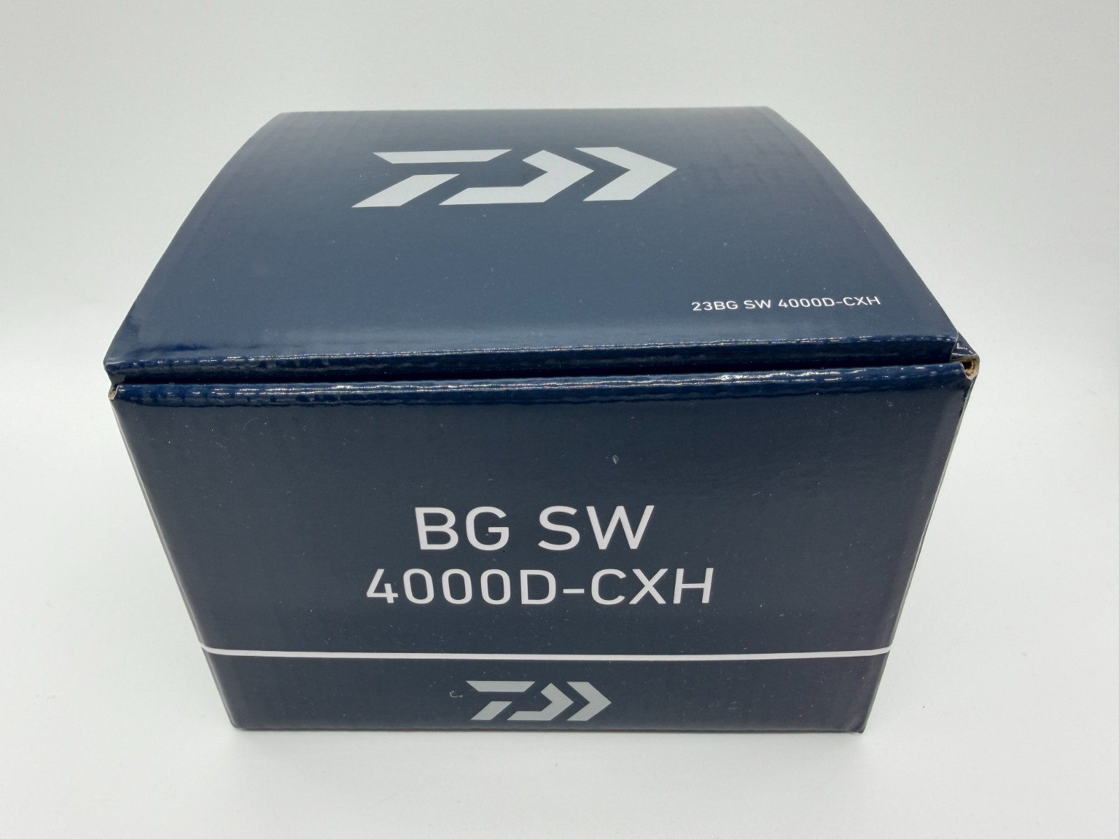 Daiwa 23 BG SW 4000D-CXH Spinning Reel Metal Black New in Box Japan
