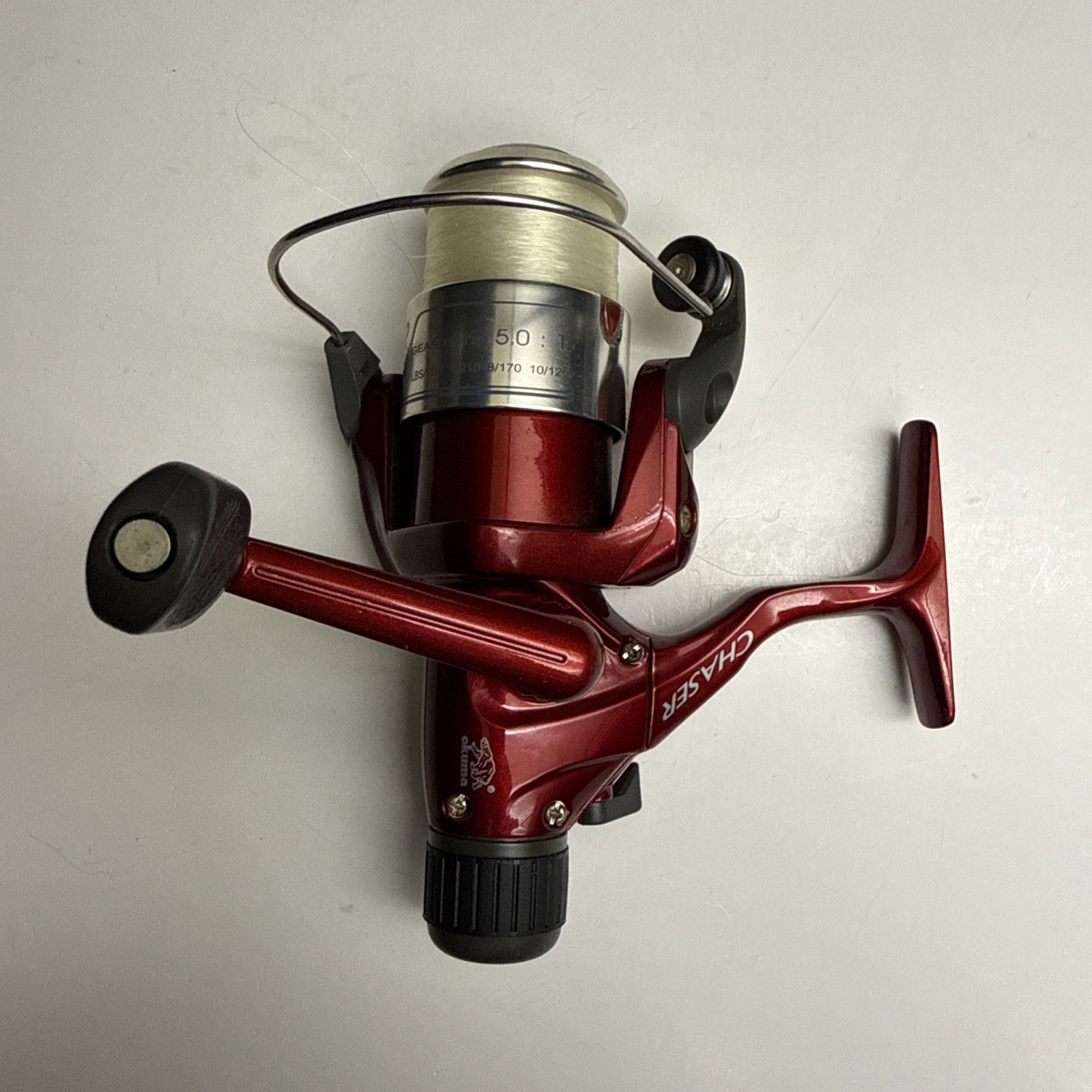 Okuma Chaser BX-30 5.0:1 Gear Ratio Spin Cast Reel – Red