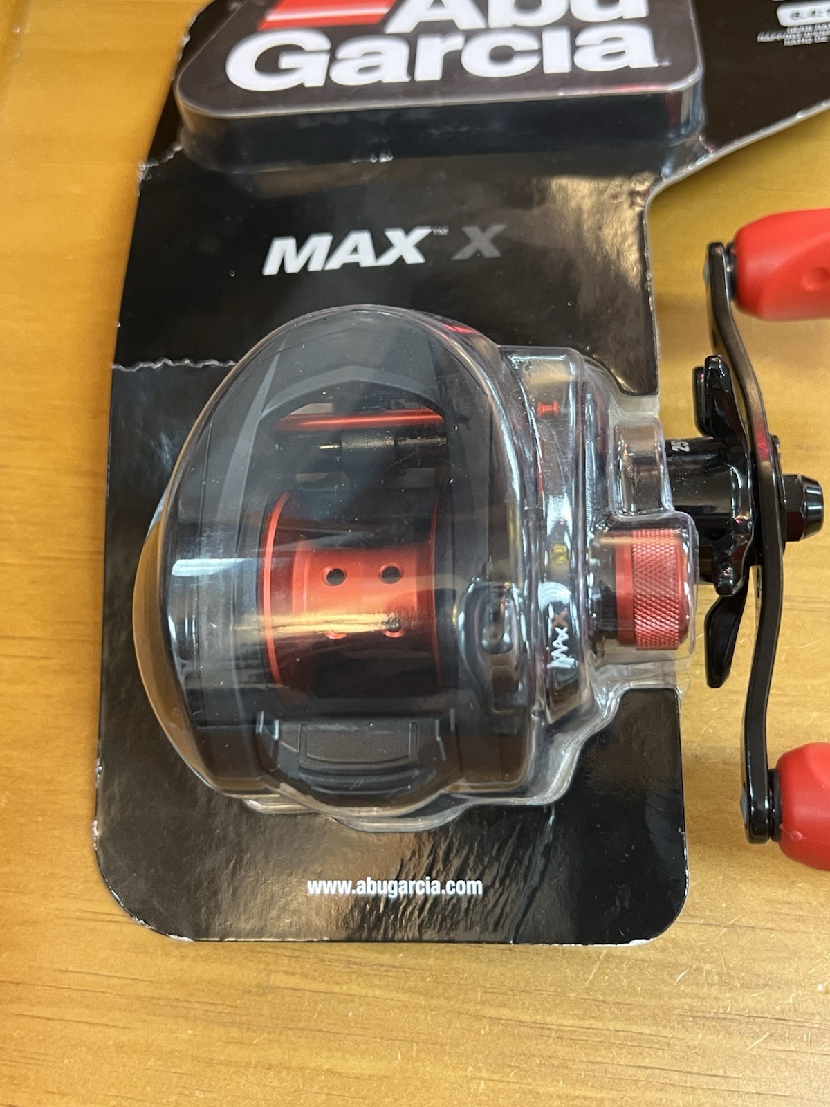 Abu Garcia MAX 4X 6.4:1 5 Bearing Black/Red RH Baitcaster 7.4oz Fishing Reel