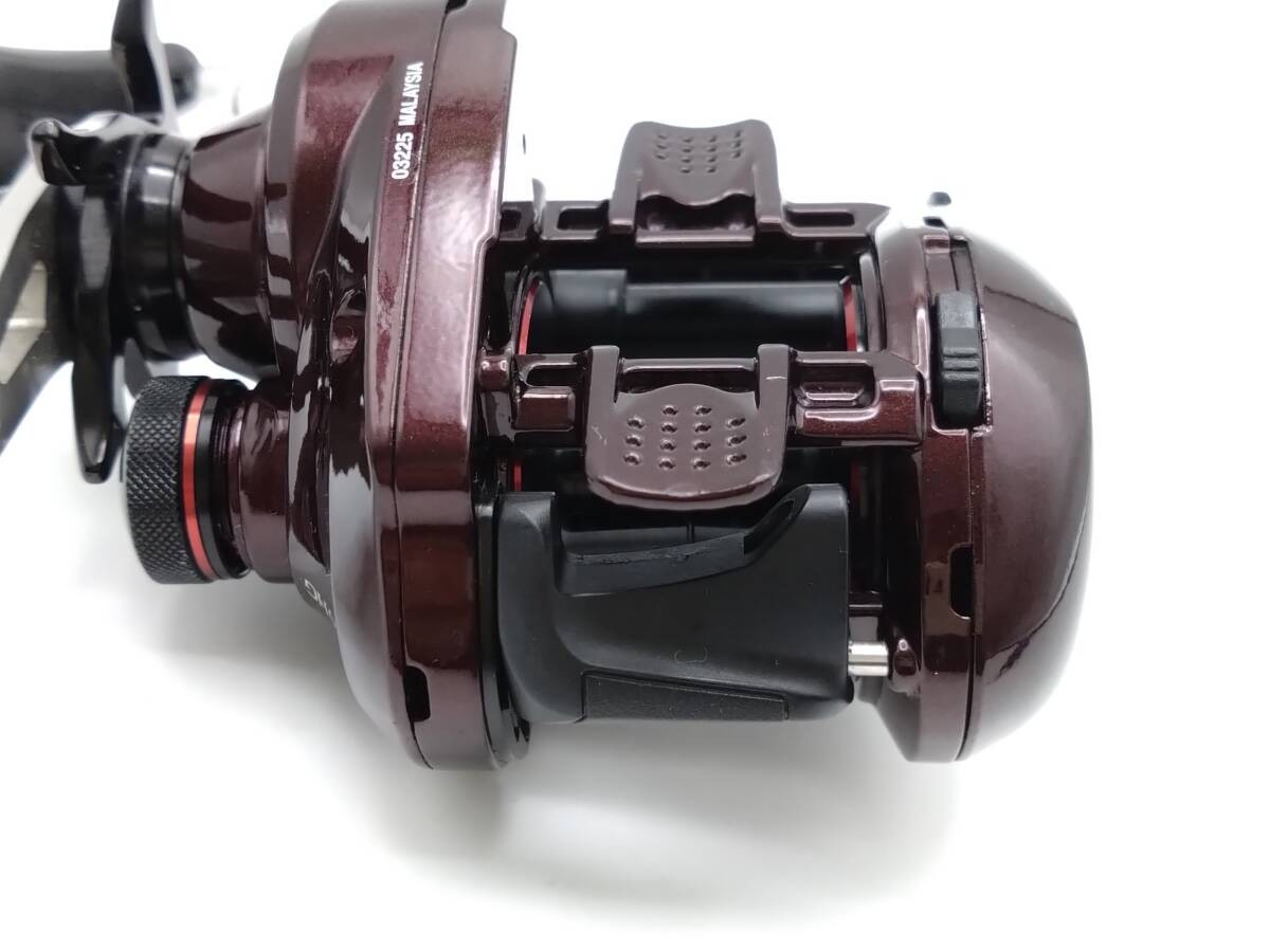 SHIMANO Baitcast Reel 14 SCORPION 200HG 7.2:1 Versatile 200 Size Bass Exc+++