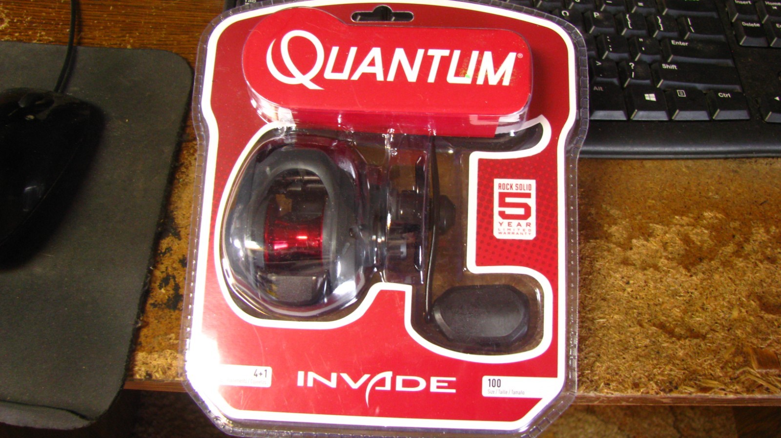 Quantum baitcast reel, „Invade“, RH, 5 bearings, 6.1/1, free shipping