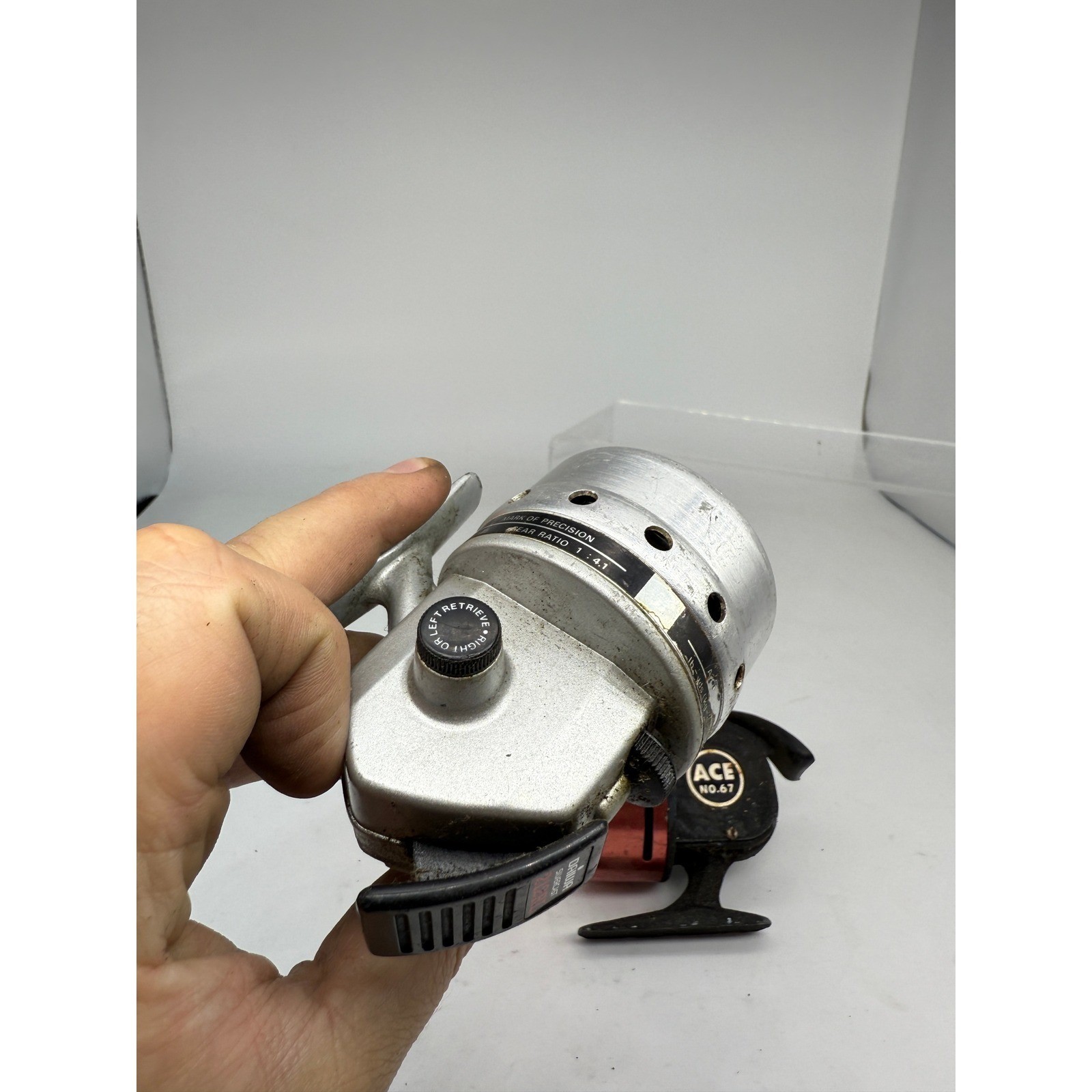 Lot of 2 Vtg Daiwa Silvercast 212RL & ACE No 67 Spincast Fishing Reel