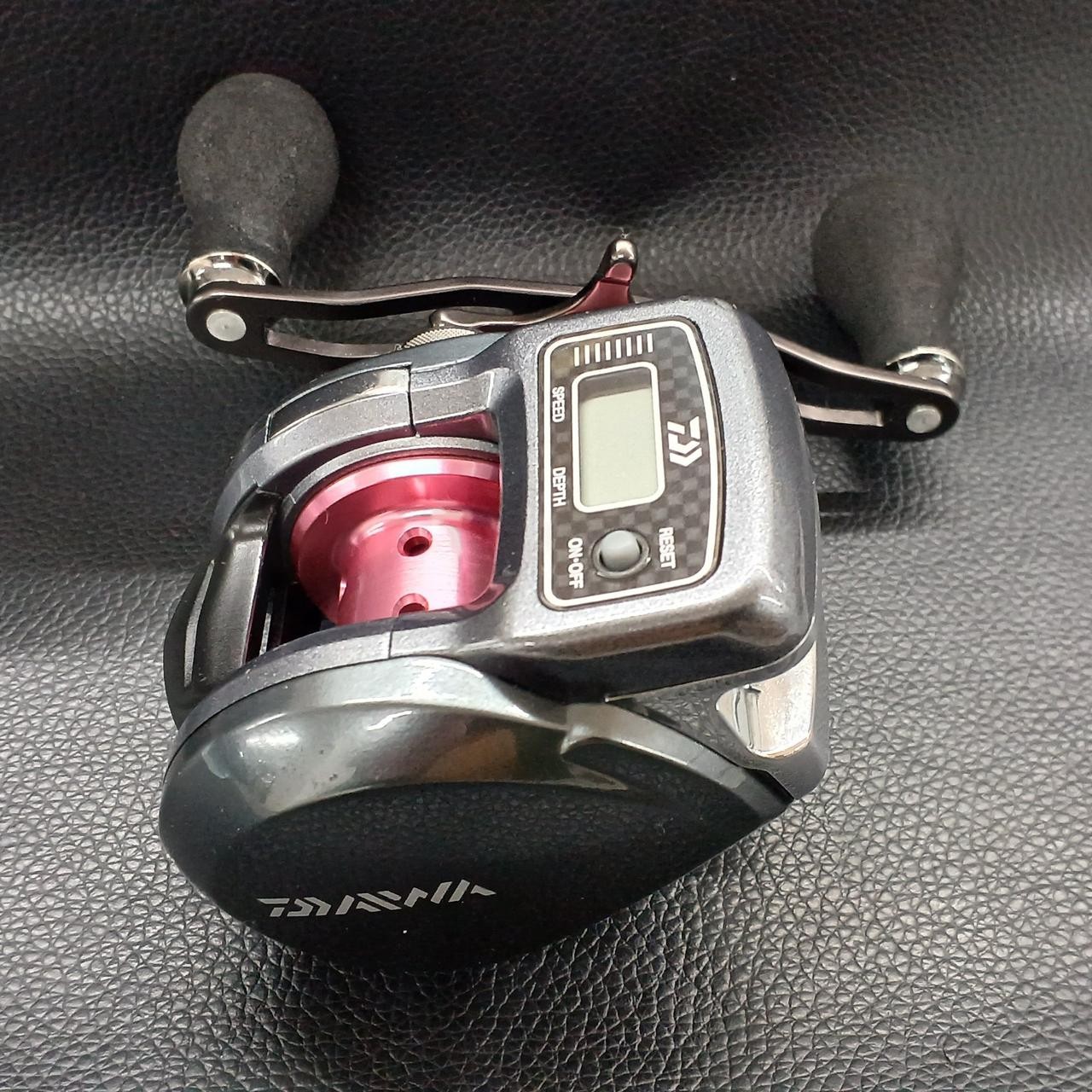 Daiwa Koga 103L Baitcasting Reel 13cm (5.1in) Fishing Tackle Japan