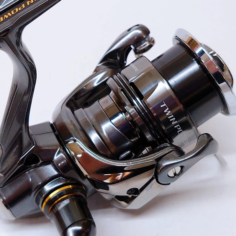 Shimano 24 Twin Power C2500SXG Spinning Reel Near Mint – From Japan (B)