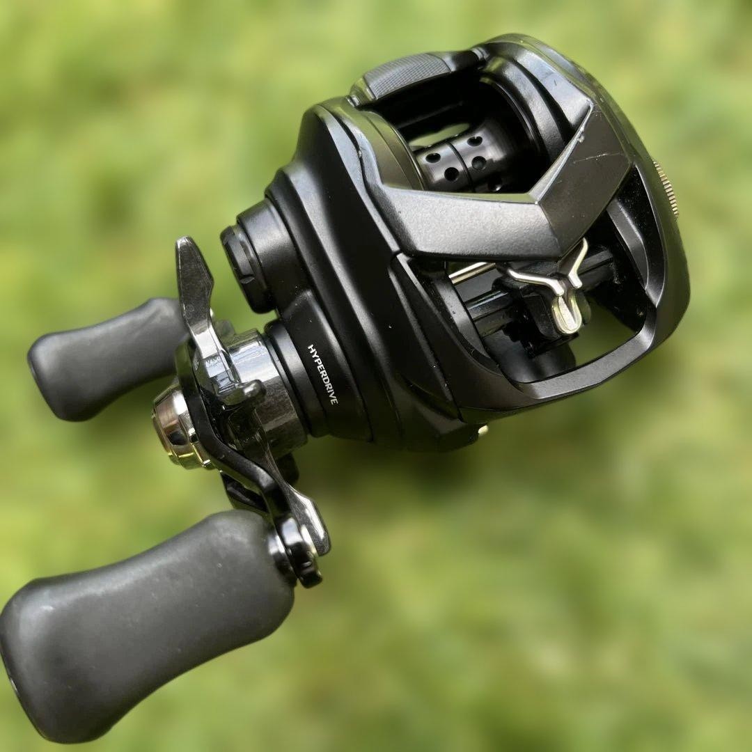 DAIWA TATULA TW80H Baitcasting Reel 7.1:1 Gear Ratio Right Hand Used