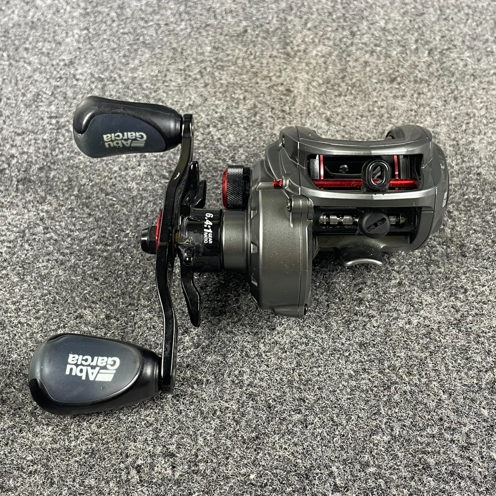 Abu Garcia MAX4-LP-40 6.4:1 Low Profile Baitcast Reel Right Hand MAX40