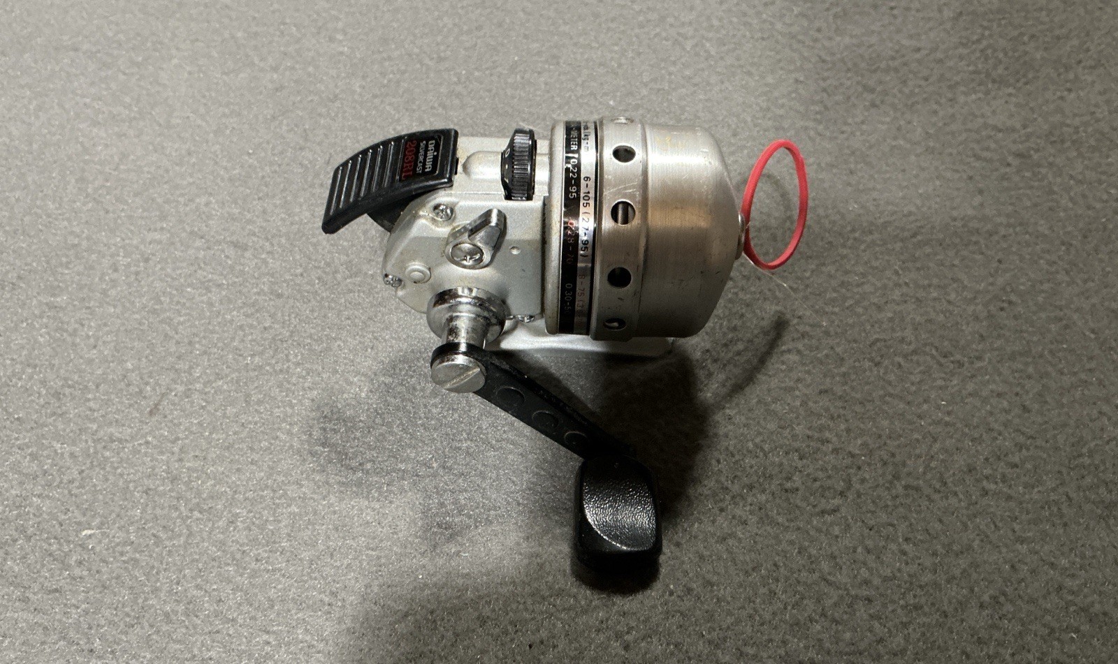 Daiwa Silvercast 208RL Vintage Fishing Reel Silver/Black. Made In Japan.