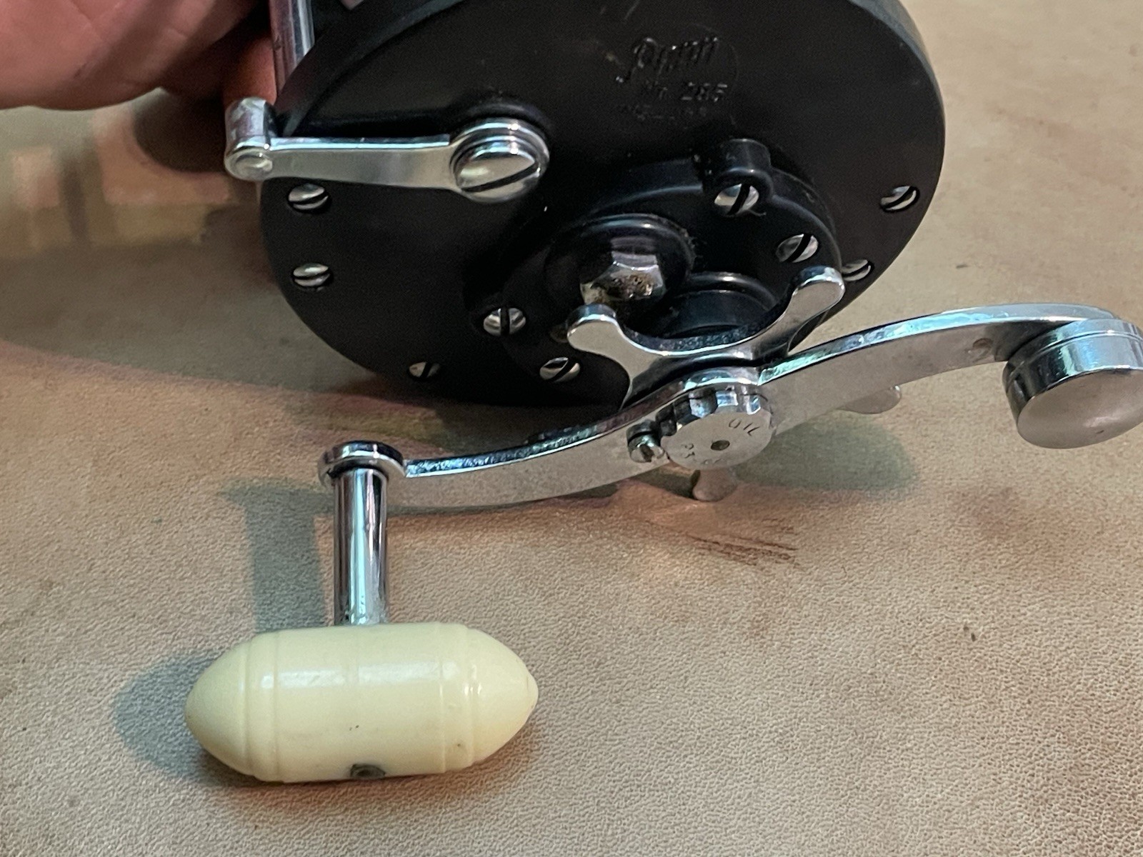 Vintage Penn 285 Fishing Reel Nice Condition