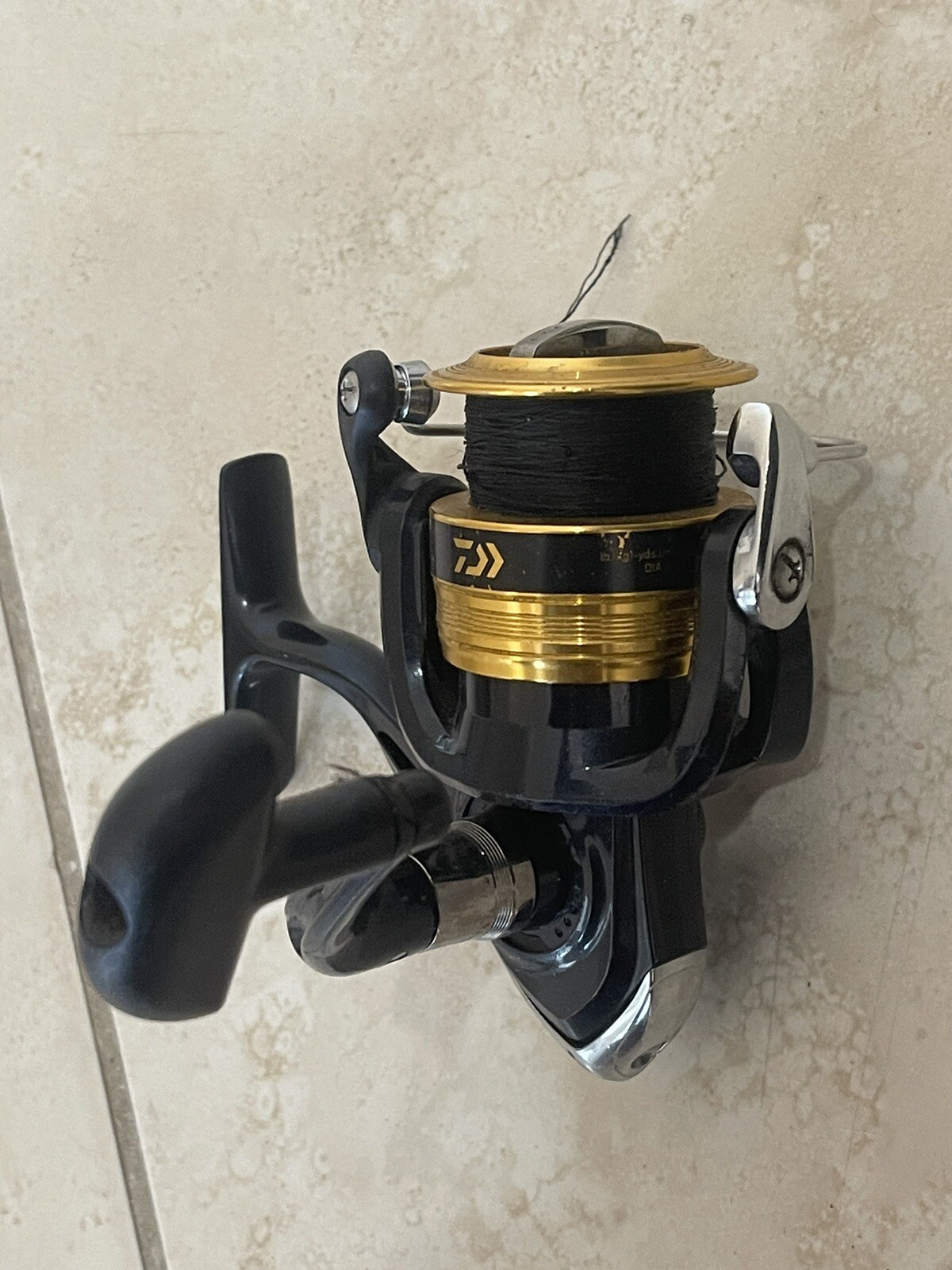 DAIWA SWEEPFIRE 3000 2B Spinning Reel.