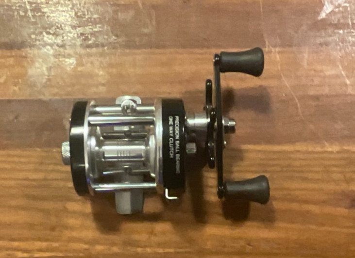 Ming Yang CL25 Black Baitcast Fishing Reel Crappie Sunfish 3.8:1 Gear Ratio