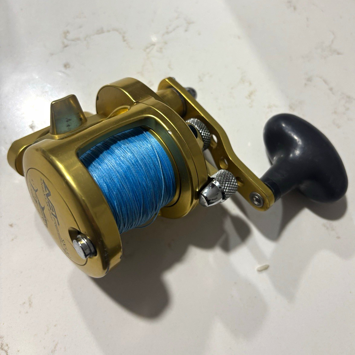 Avet SX5.3 Lever Drag Reel 5.3:1 Right-Hand Gold USA