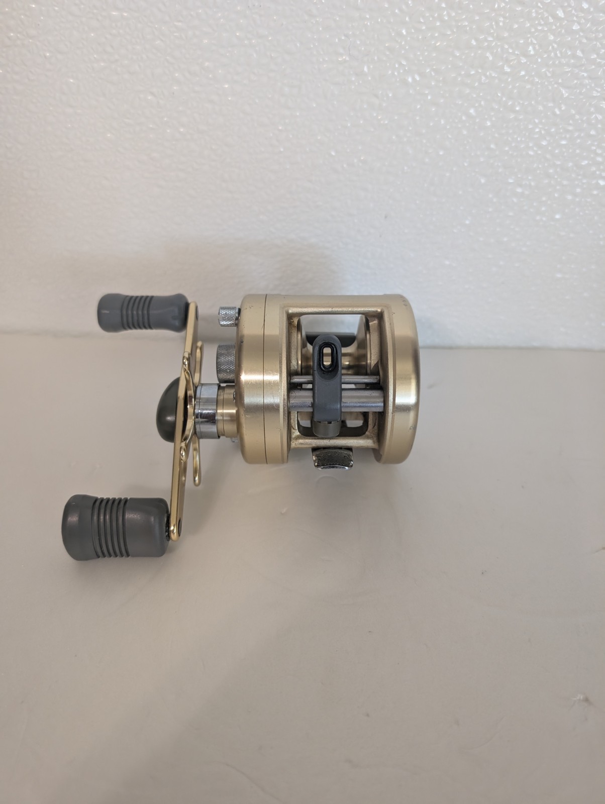 SHIMANO Calcutta 250 Baitcasting Reel Star Drag JAPAN