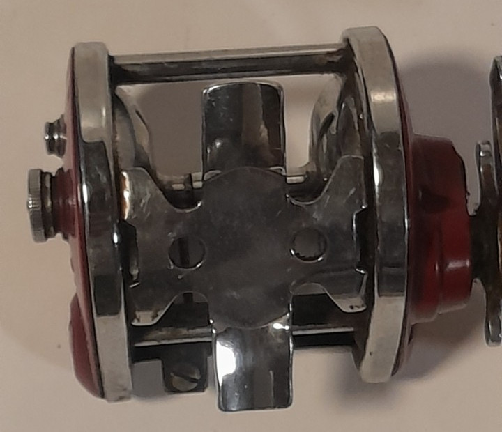 Vintage 940B Ocean City True Temper Salt Water Bait Casting Fishing Reel