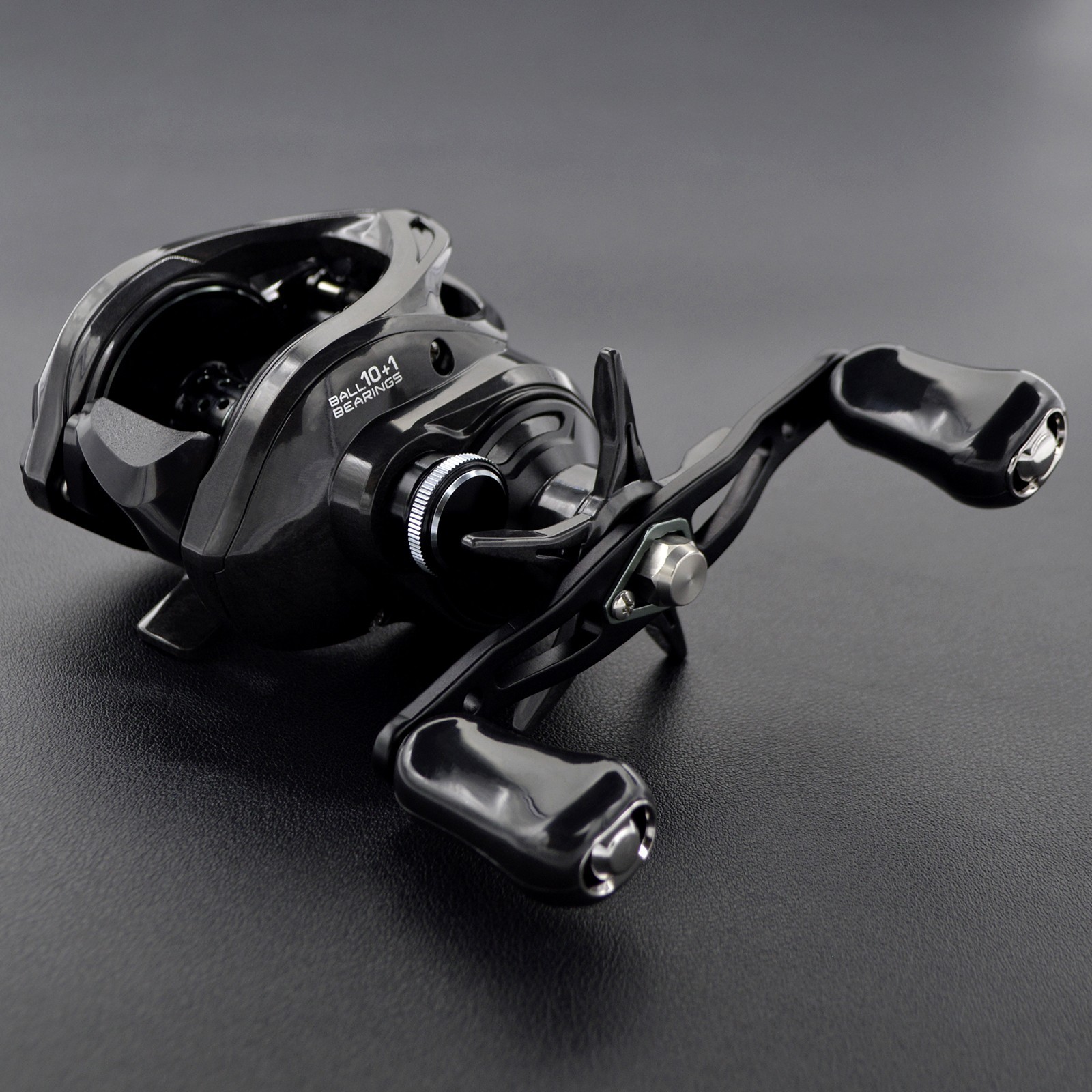 CAMEKOON Size 300 Baitcaster Fishing Reels Carbon Frame 8 Button Magnetic Brakes