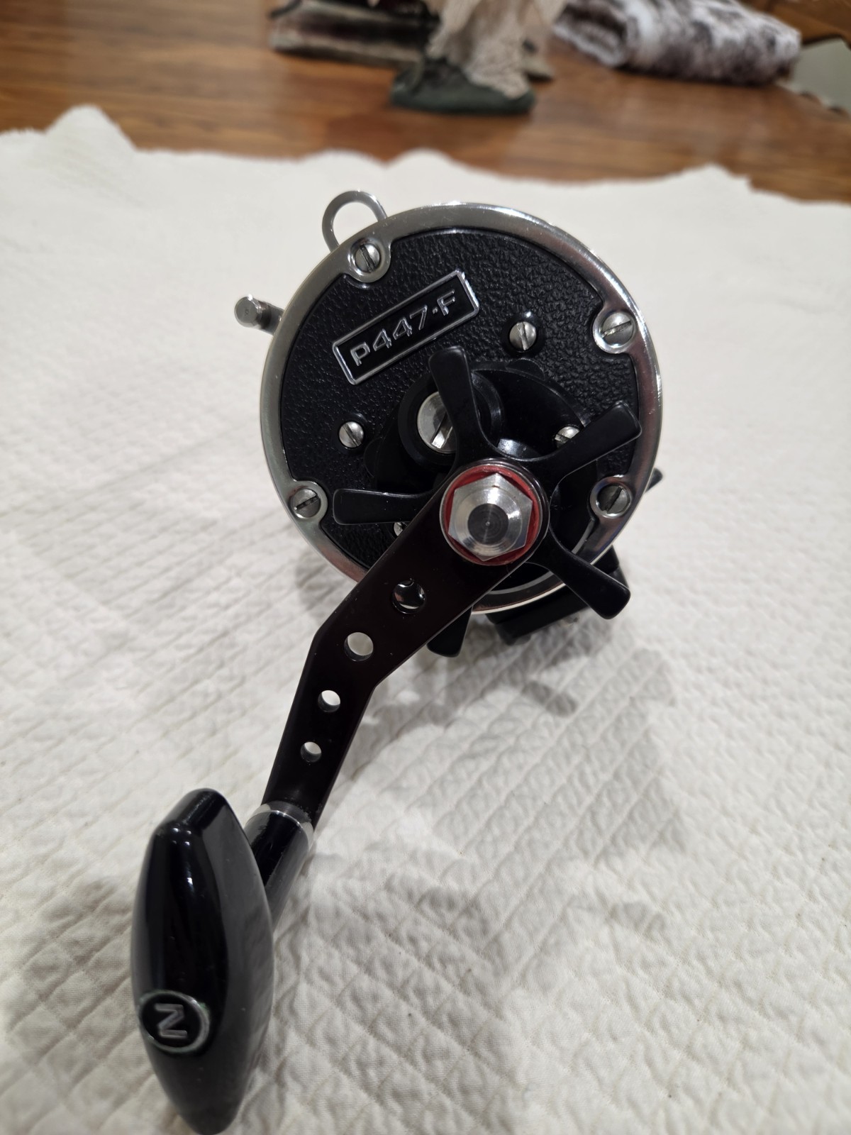 Newell P-447-F Conventional Reel 1BB Star Drag Right