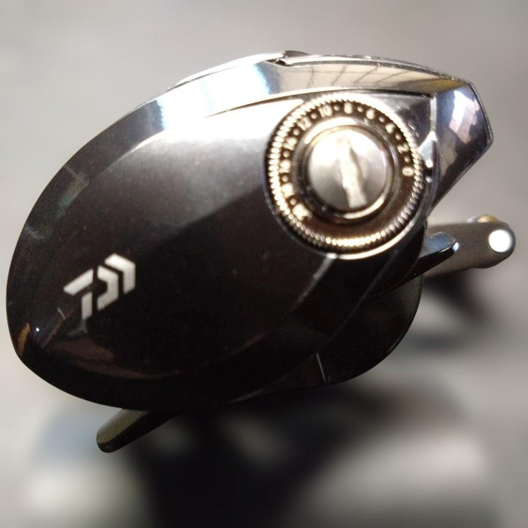 DAIWA Admira 8.1 bait Reel 555349