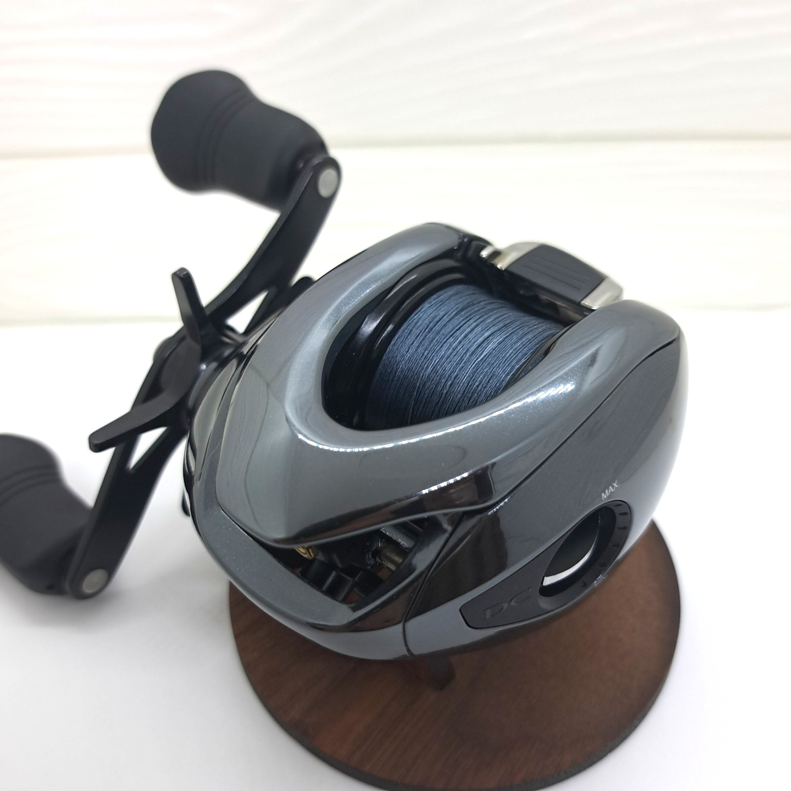 Mint Shimano 18 Antares DC MD XG Right-handle baitcasting reel from Japan