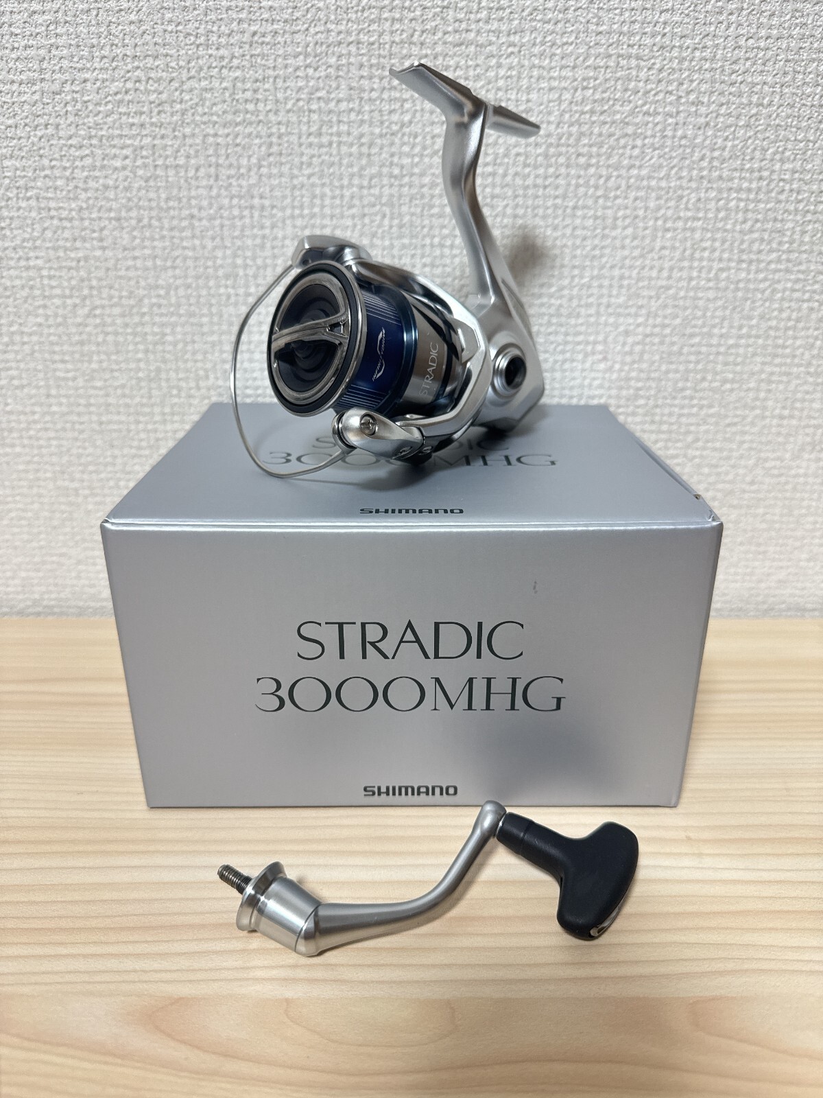 Spinning Reel 23 Stradic 3000MHG Gear Ratio 5.7:1 Fishing Reel IN BOX