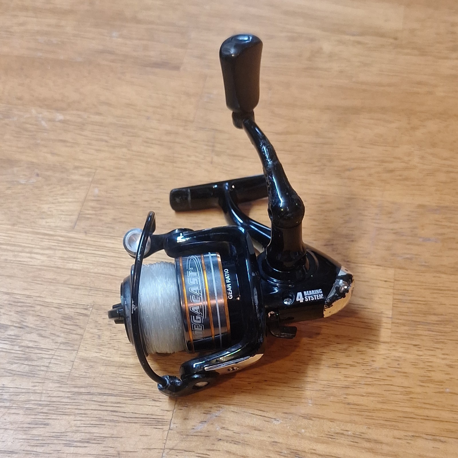 2 Bass Pro Shop Mega Cast Baitcast Fishing Reel MCT20 For Right Or Left Hand