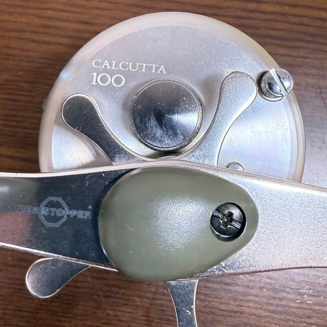 Shimano 92 Calcutta 100 Silver Baitcasting Reel Japan Used