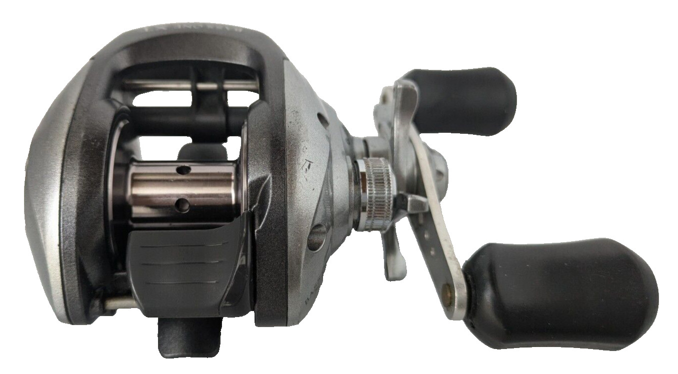 BASS ONE XT Fishing reel, silver, body only without box