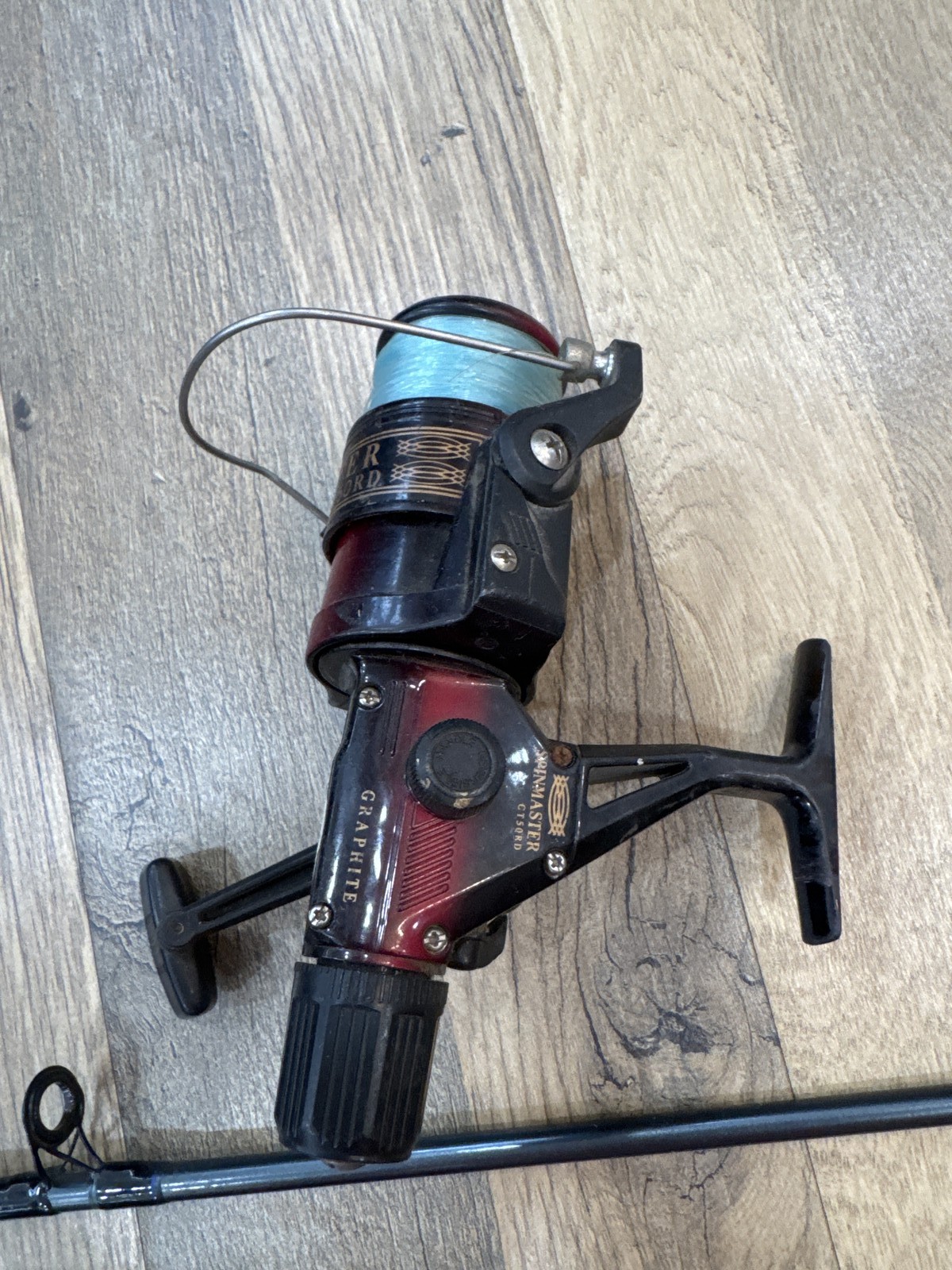 Shimano FXS-90MHB-2 9′ 14-25 lbs. Med Heavy + spin master reel