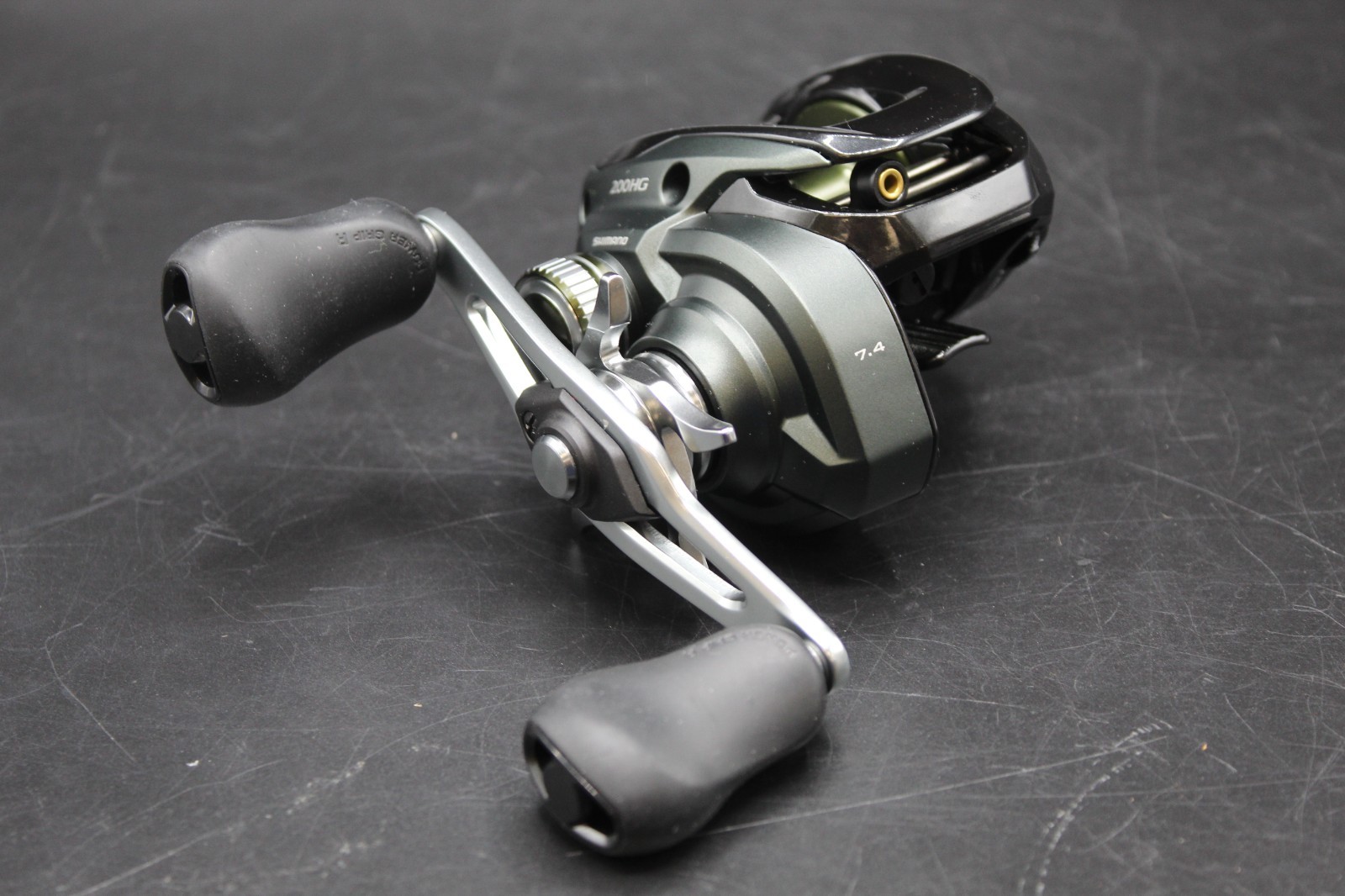 Shimano Curado 200HG Baitcasting Reel *Pre-owned* FREE SHIPPING
