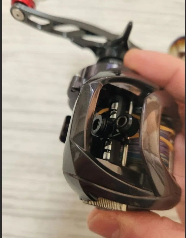 Koga 100 Fishing Line PE0.8 Reels Small Use Unused Handle Included